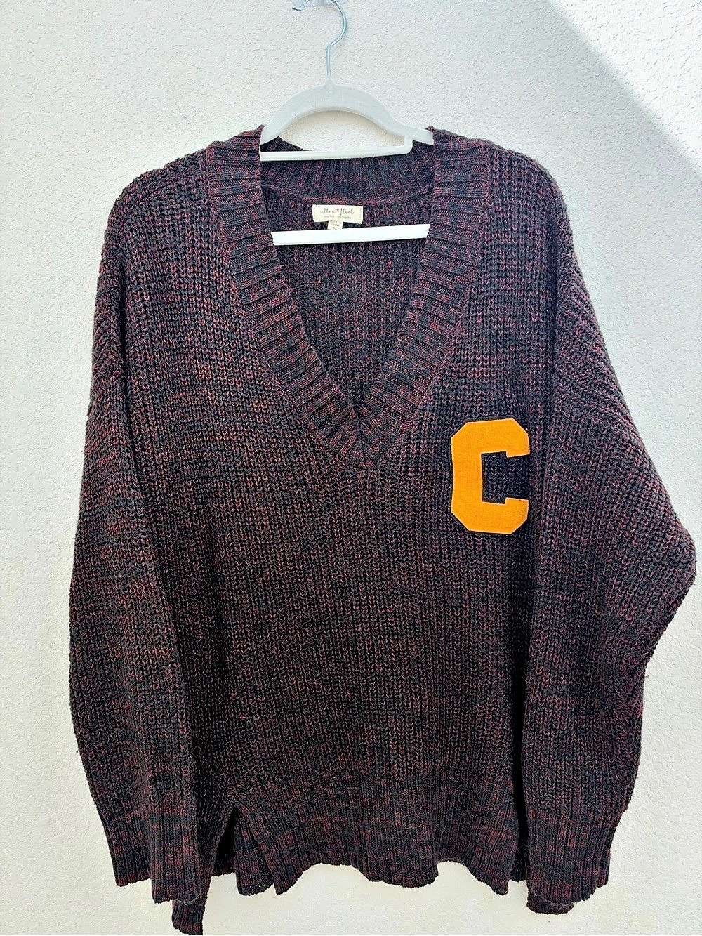 Ultra Flirt V-Neck Varsity Sweater in Black & Red XL